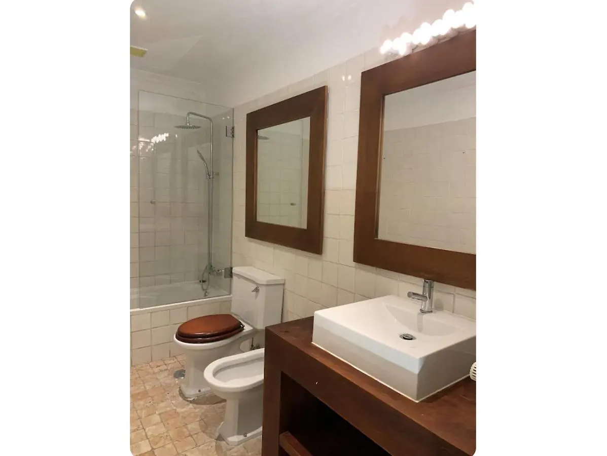 Charming 4 Bedroom Apartment In Chiado Lisbon Portugal