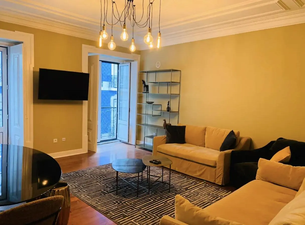 Charming 4 Bedroom Apartment In Chiado Lisbon Portugal